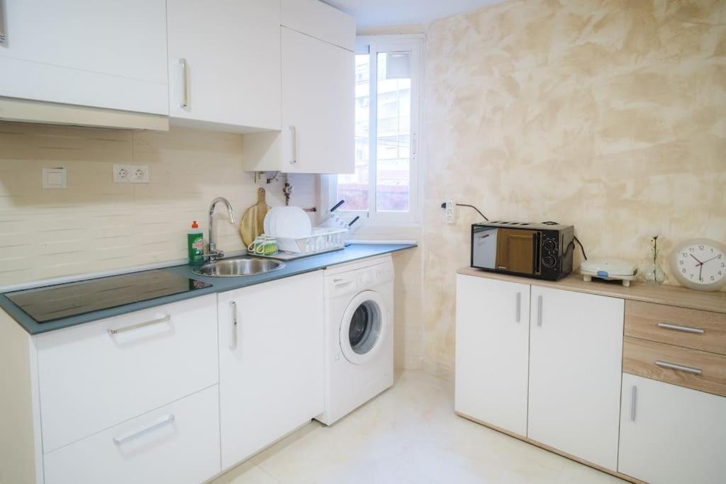 Piso Acogedor En Madrid Centro Appartement Buitenkant foto